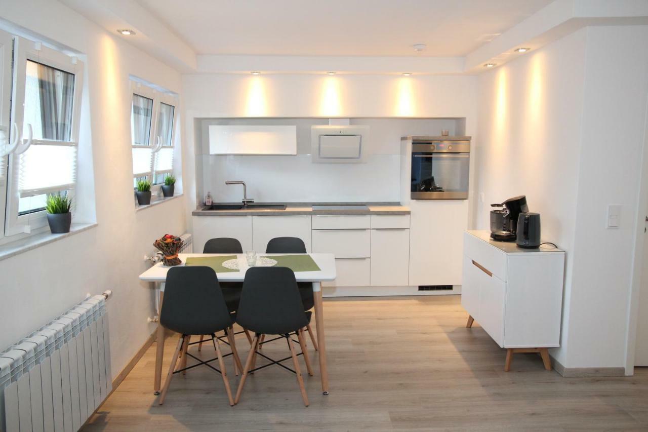Neue Und Moderne Ferienwohnung มึลไฮม์ อันแดร์ รัวร์ ภายนอก รูปภาพ