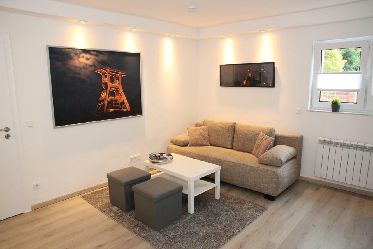 Neue Und Moderne Ferienwohnung มึลไฮม์ อันแดร์ รัวร์ ภายนอก รูปภาพ