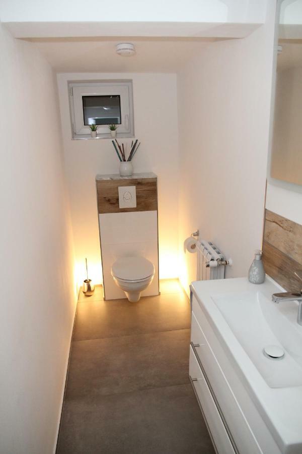 Neue Und Moderne Ferienwohnung มึลไฮม์ อันแดร์ รัวร์ ภายนอก รูปภาพ